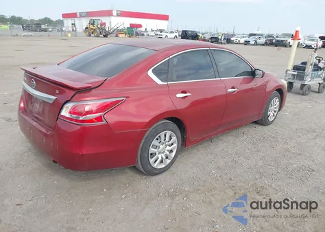 2015 Nissan Altima 2.5/2.5 S/2.5 Sl/2.5 Sv z USA, uszkodzony, nr VIN 1N4AL3AP9FC261892